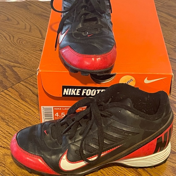 nike land shark football cleats